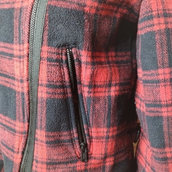Gap women's size small red and black flannel jacket coat - Picture 5 of 14